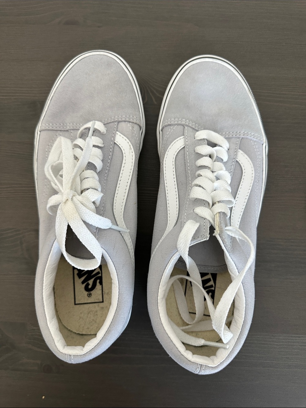 Vans Women's Low-Top Sneakers in Gray and White